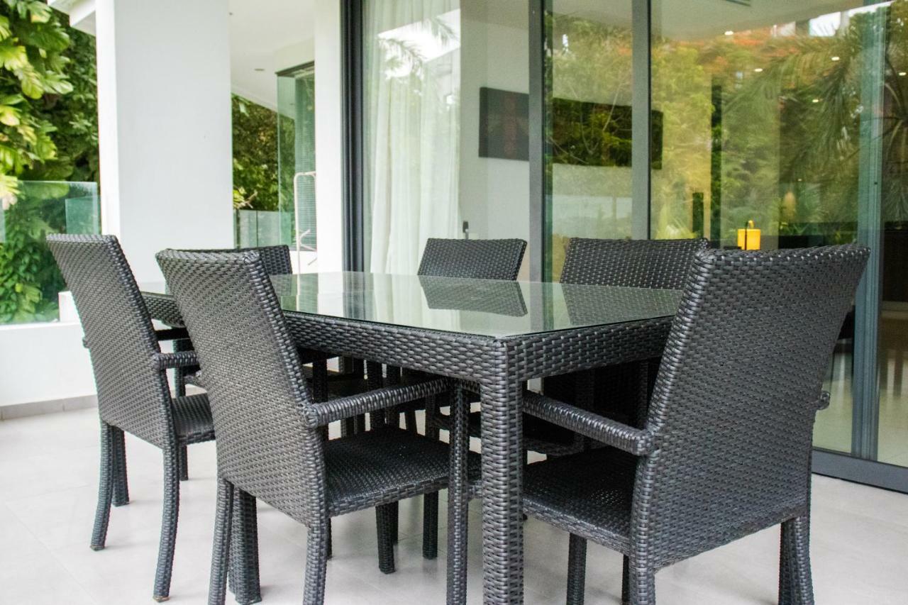 Sansuri Resort - Luxury Apartmentsスリンビーチ エクステリア 写真